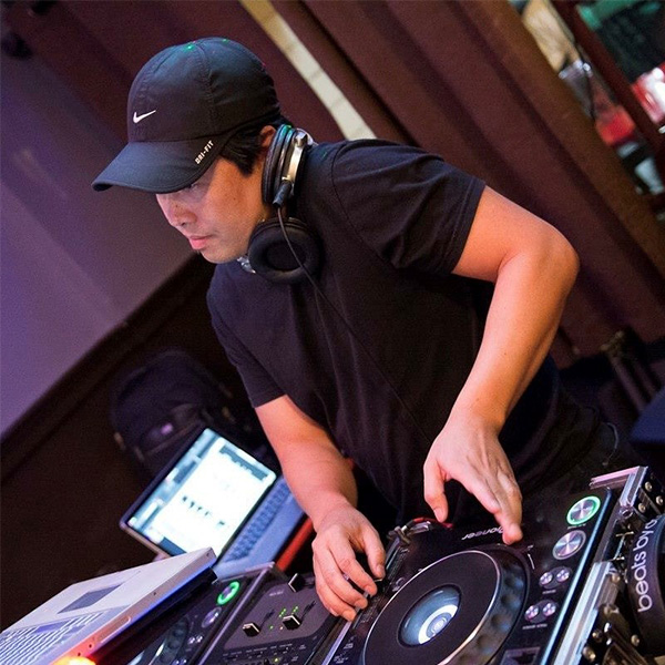 Photo of DJ Tom 